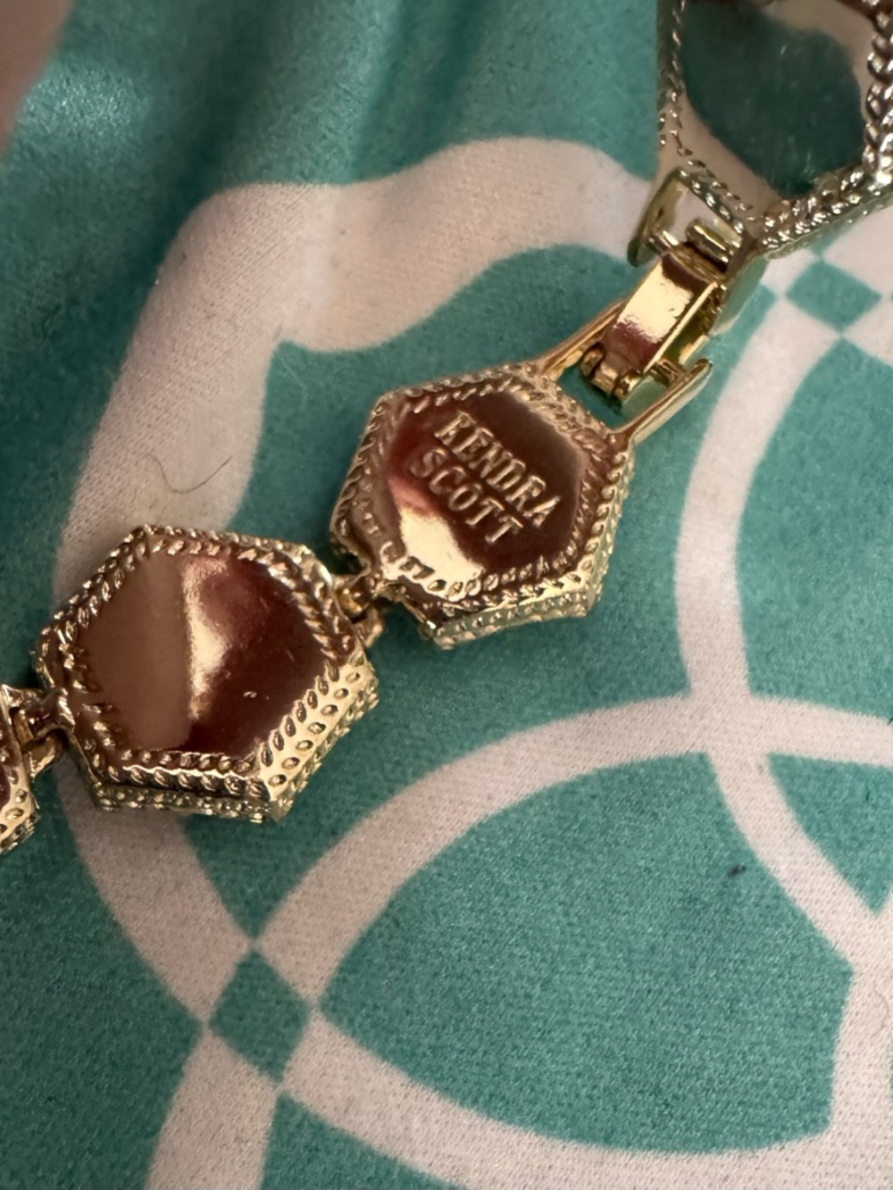 Kendra Scott Grace Bracelet - Picture 6 of 8